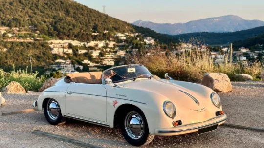 Porsche 356 Speedster – Le charme d’une icône pour une location de rêve