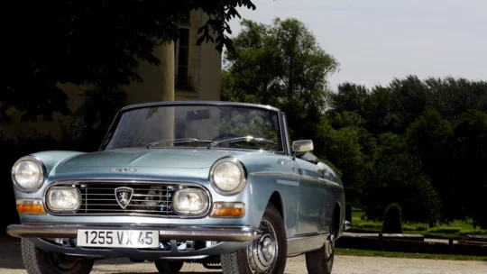 Les meilleurs cabriolets 4 places de collection pour rouler tout confort